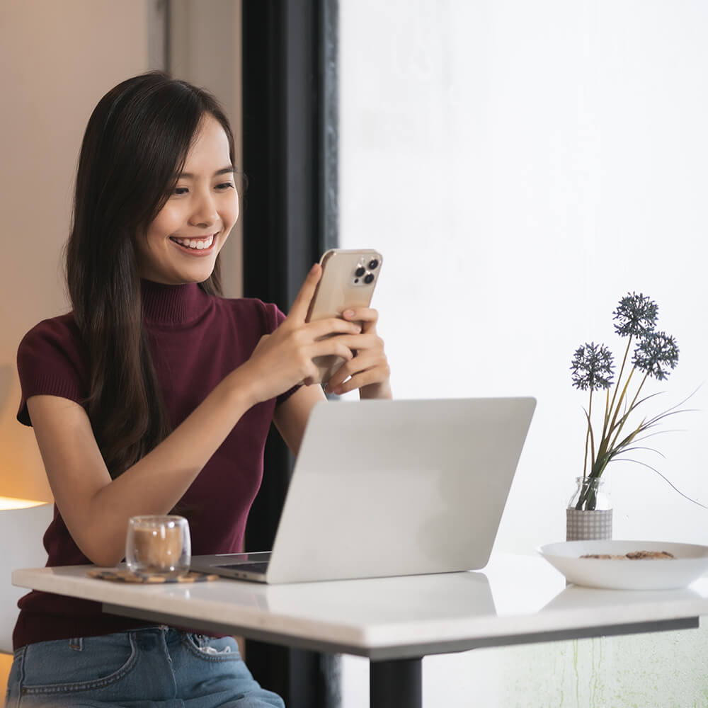 woman messaging