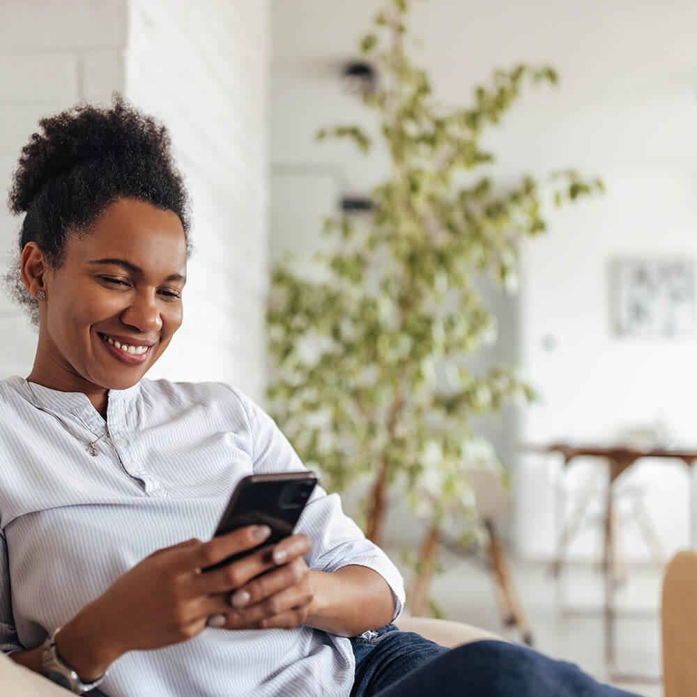 woman applying for loan at home